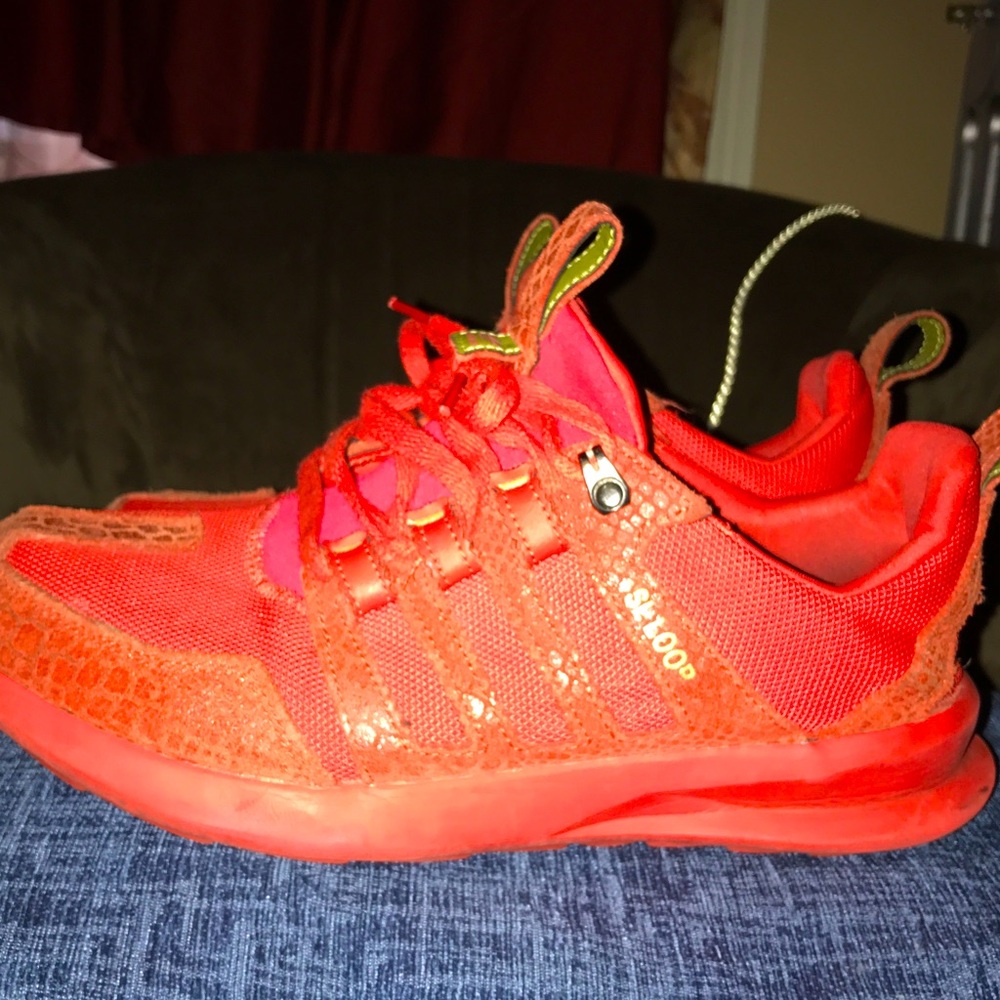 Adidas SL Loop size 9.5